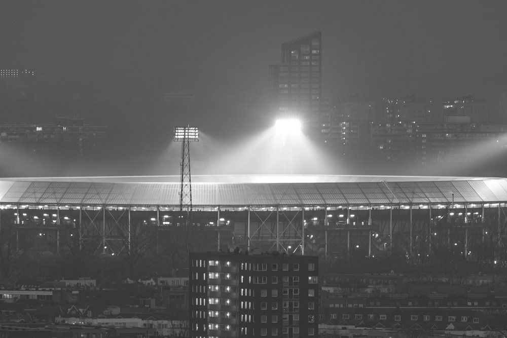 De Verlichte Feyenoord Stadion De Kuip Tijdens De Klassieker In Zwart