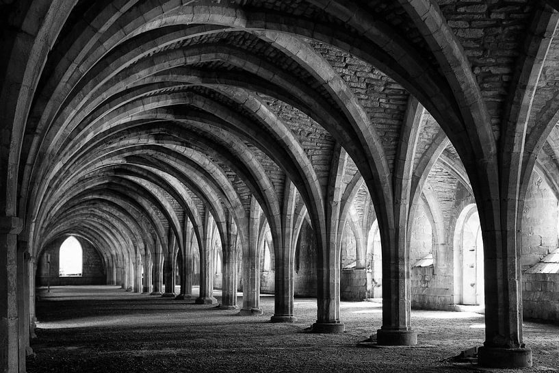 Korridor des Kreuzgangs mit Gewölbedecke von Photography by J