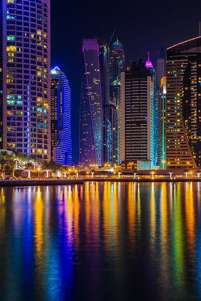 Dubai by Night - Dubai Marina - 2 van Tux Photography