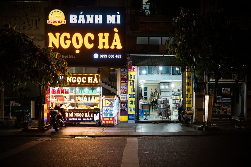 Streets of Vietnam #5 by Mariska Vereijken