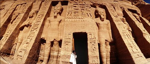 Abu Simbel entrance by Tom Oosthout