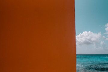 Doorkijkje naar de Caraïbische zee van Annemarie Dufrasnes