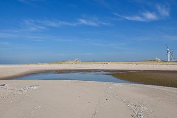 Strand Maasvlakte 2 by Gerda Beekers