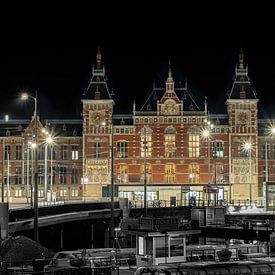 Hauptbahnhof Amsterdam! von Ronald van Kooten