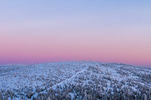 Collines enneigées sur Denis Feiner