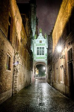 Alley in Bruges by Mark Bolijn
