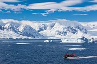 Tourists sail through Antarctica in a dinghy by Hillebrand Breuker thumbnail