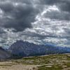 Panorama der legendären Drei Zinnen und des Paternkofels in den Dolomiten von Sean Vos