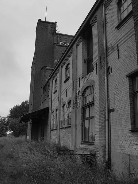 Altes Fabrikgebäude von Annie Lausberg-Pater