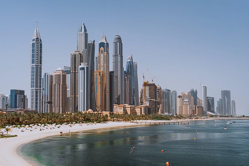Dubai by Hello Pompoyo