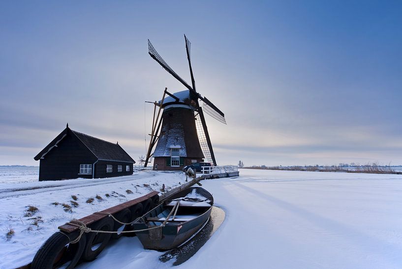 Dutch landscape with windmill in winter by Frank Peters