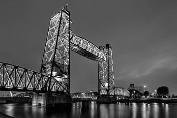 Voormalige spoorbrug De Hef in Rotterdam van Stedelijke landschappen - Rick Van der Poorten Fotografie