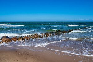 Buhnen an der Küste der Ostsee bei Kühlungsborn