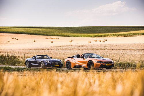 Mercedes GT AMG Roadster vs BMW i8 Roadster van Martijn Bravenboer