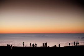 Zonsondergang op een vulkaan