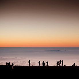 Zonsondergang op een vulkaan van Angelique Faber