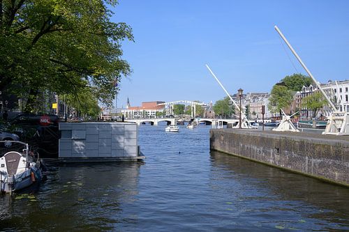 Amstel met sluis en Magere brug