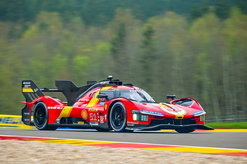 L'hypercar Ferrari AF Corse 499P à Spa Francorchamps par Sjoerd van der Wal Photographie