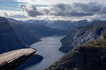 Trolltunga, the end of the world by Fulltime Travels