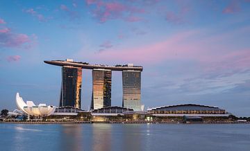 Marina Bay Singapore by Luc Buthker