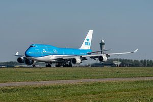KLM Boeing 747-400 (PH-BFT) hebt von der Polderbaan ab.