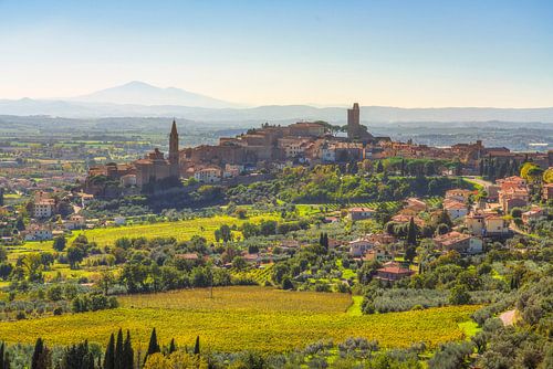 Luchtfoto van de historische stad Castiglion Fiorentino