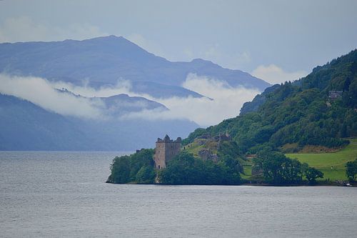 Kasteel aan het meer