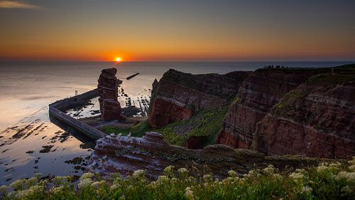 Zonsondergang bij Lange Anna (Helgoland) met gouden uu#0060r