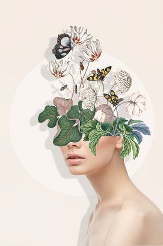 She Bloomed like never Before von Marja van den Hurk