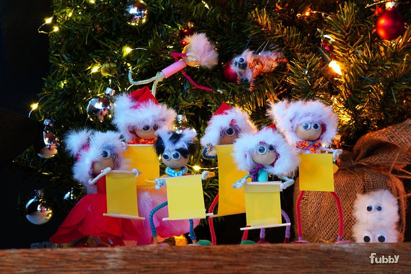 Fubby Christmas Chor mit humorvollen Details. von Sailographic Paula