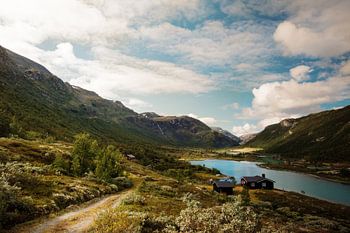 Lieflijk huis aan bergmeer