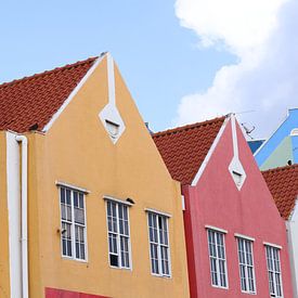 Bunte Häuser auf Curacao von Anthea van den Berg