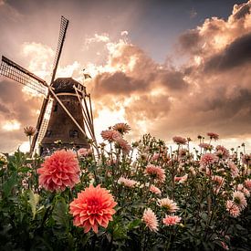 Sunset at the Piepermolen in Rekken by Edward Sarkisian