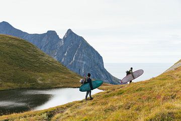 SURF & MOUNTAINS
