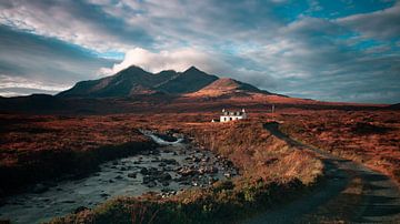 Cottage in the mountains by Paul Vergeer