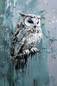 Expressieve uil op een tak van Imperial Art House