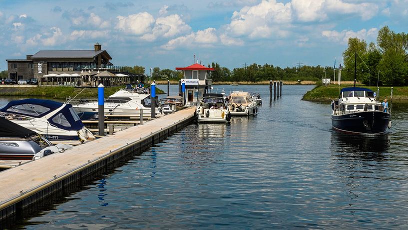 Port of Drimmelen by Freddie de Roeck