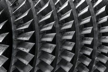 Black and white photo of a turbine