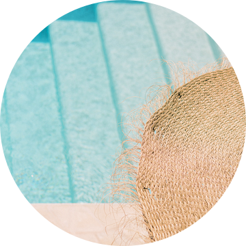Vakantiegevoel op Ibiza - Neem je een duik in het zwembad_ van Youri Claessens