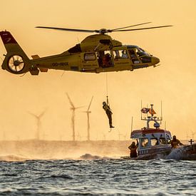 KNRM Übung mit Hubschrauber egmond aan zee von Arthur Bruinen