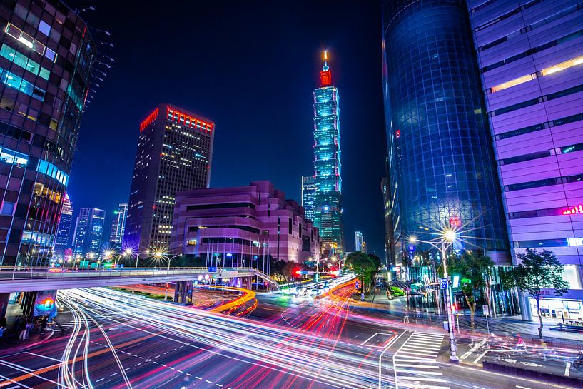Taipei Lighttrails by Michel van Rossum
