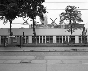 Landung auf dem Dach in Plagwitz - DDR-Interflug-Jet