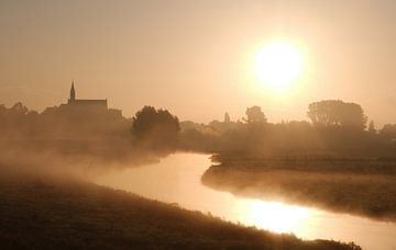 Klooster in de mist van Willem Hol