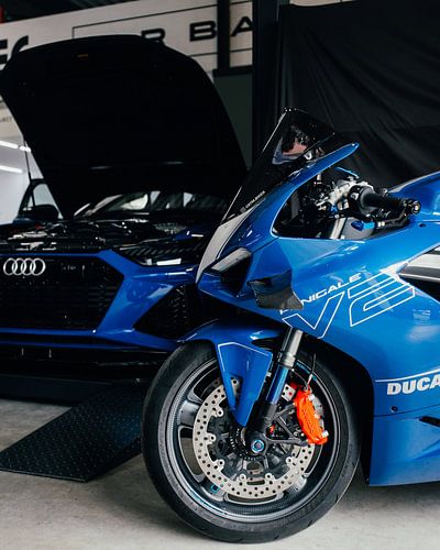Blue Performance : Ducati, &, Audi