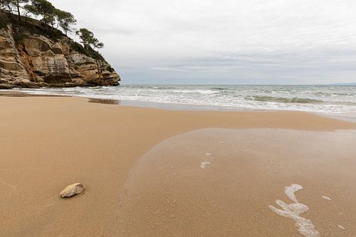Dunkle Wolken über der spanischen Küste