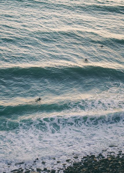 Surfer in Portugal von Gracia Lam