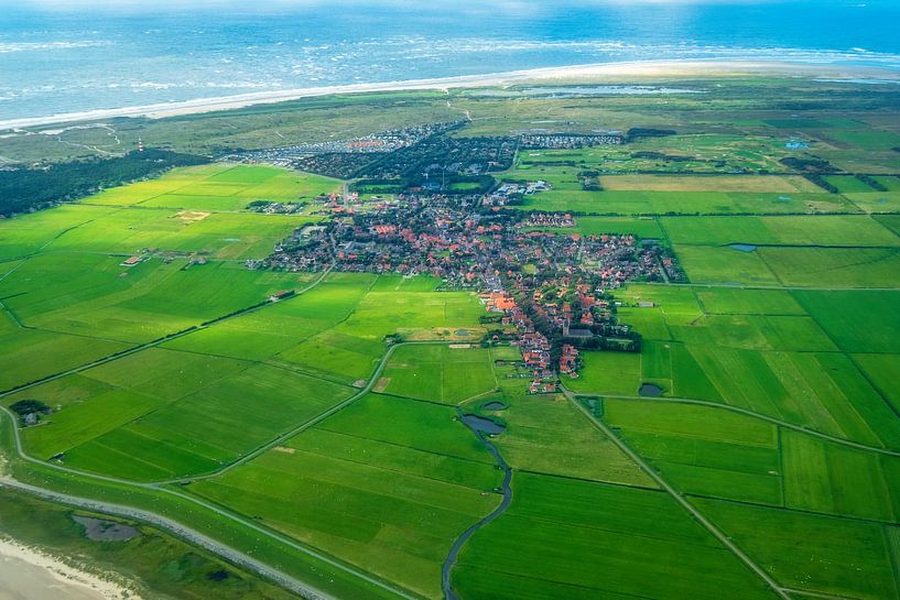 Hollum Ameland vanaf 300 meter hoogte van Evert Jan Luchies