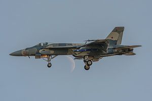 Landung einer Boeing F/A-18E Super Hornet der U.S. Navy.