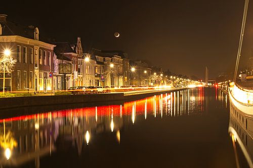 Vieux port d'Assen dans la lumière du soir