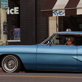 Mark Drews Pontiac Bonneville custom lowrider sur Maurice van den Tillaard